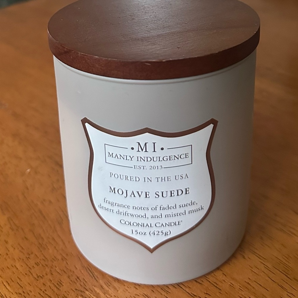 Manly Indulgence Mojave Suede wood wick candle